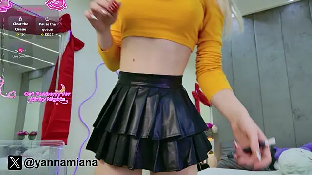 Yanna miana online show from 12-23-25, 07:39