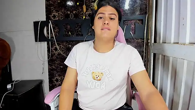 blonde girl01 online show from 01-09-25, 11:34