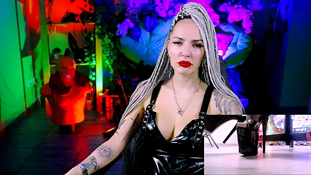 Snapshot of MonicaMaxwel chatting on 01-16-26, 10:52 MonicaMaxwel online show from 01-16-26, 10:52