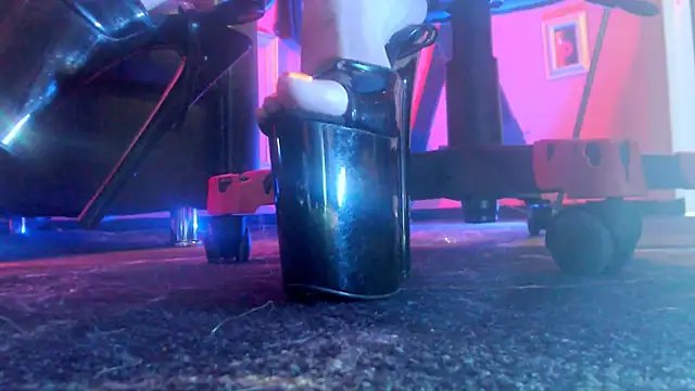 Snapshot of MonicaMaxwel chatting on 02-24-26, 11:19 MonicaMaxwel online show from 02-24-26, 11:19