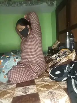 Snapshot of Nkumar173 chatting on 12-14-24, 04:42 Nkumar173 online show from 12-14-24, 04:42