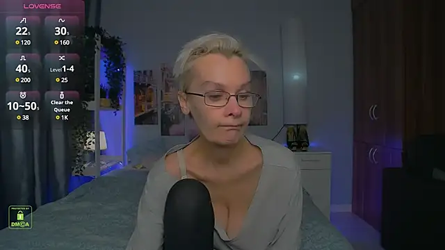 HelgaHimmell online show from 12-14-24, 05:14