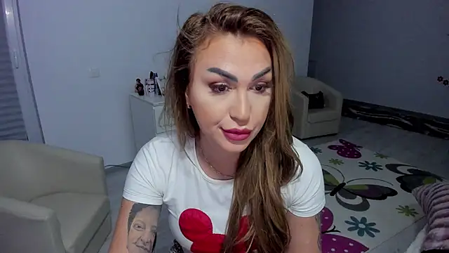 GlossyDiamondX online show from 01-30-25, 04:58