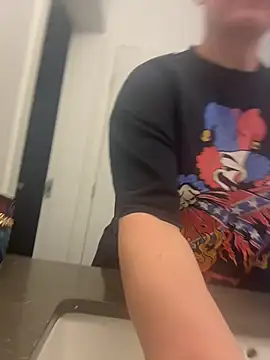 Snapshot of quinnmariexo chatting on 10-24-25, 03:08 quinnmariexo online show from 10-24-25, 03:08