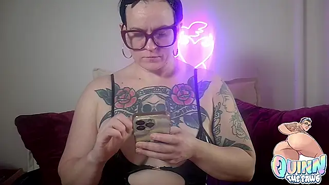 Snapshot of quinnmariexo chatting on 11-20-25, 03:56 quinnmariexo online show from 11-20-25, 03:56