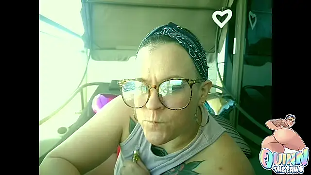 quinnmariexo online show from 12-17-25, 05:08