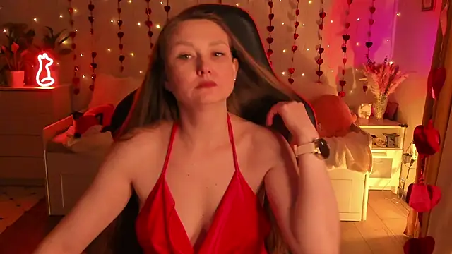 desperatehousewife   online show from 02-08-25, 03:00