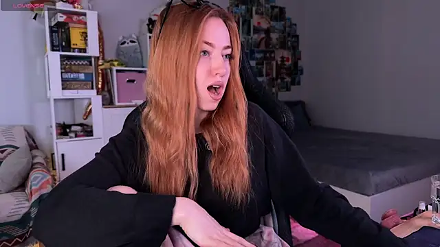 Snapshot of LinaWitch chatting on 11-07-25, 10:26 LinaWitch online show from 11-07-25, 10:26