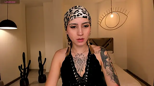 MollySundersX online show from 01-13-26, 09:20