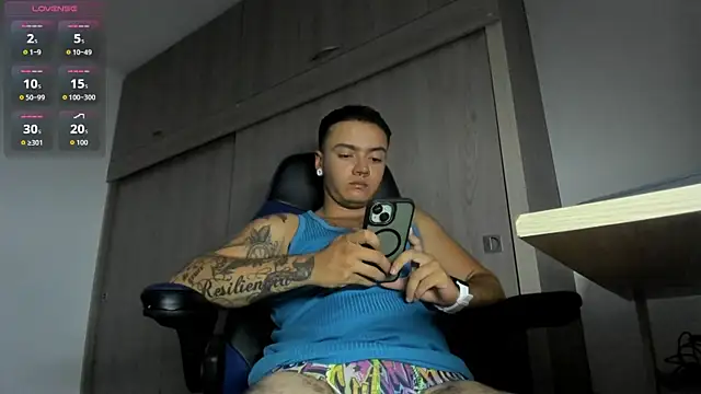 male pussy online show from 05-28-26, 06:38