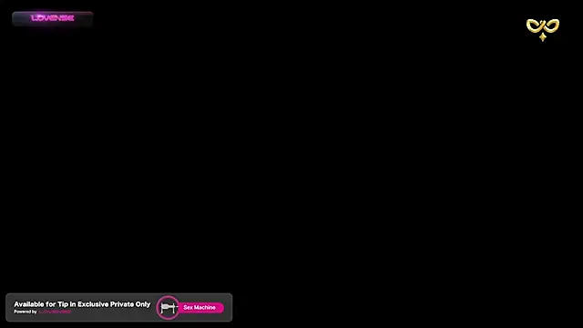 Snapshot of Tashaa chatting on 05-26-26, 03:30 Tashaa online show from 05-26-26, 03:30