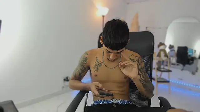 slim master12 online show from 12-18-25, 11:44