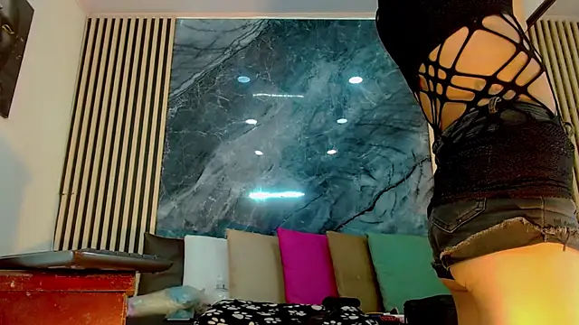 PriscilaRainbow online show from 02-23-25, 08:11