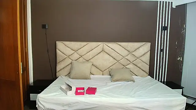 Raquel jones online show from 09-26-25, 11:47