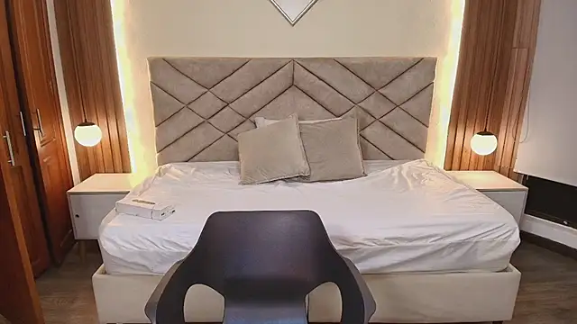 Raquel jones online show from 03-24-26, 12:21