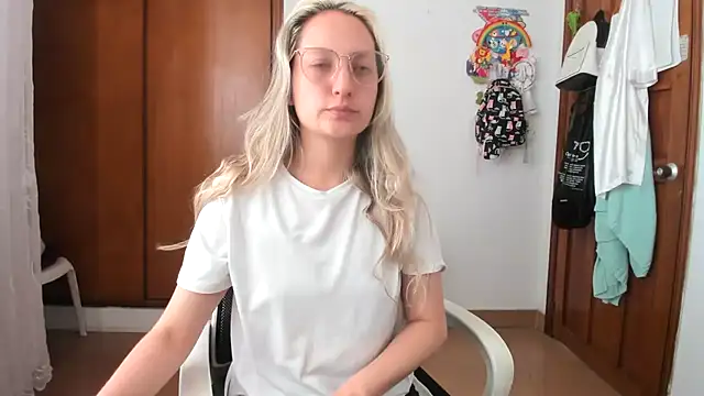 Adele johnsonn1 online show from 11-19-25, 03:45