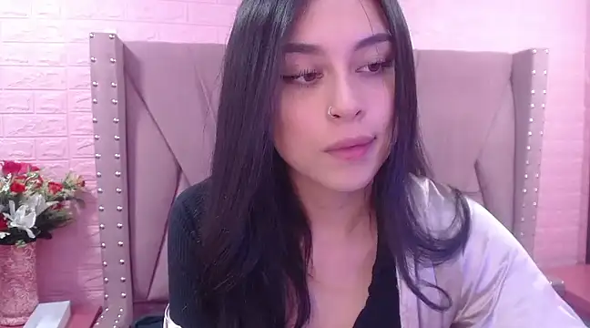 Snapshot of MelodySweett chatting on 12-18-24, 07:15 MelodySweett online show from 12-18-24, 07:15