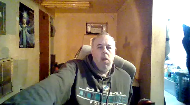 Snapshot of Nightshade7712 chatting on 12-08-24, 04:07 Nightshade7712 online show from 12-08-24, 04:07