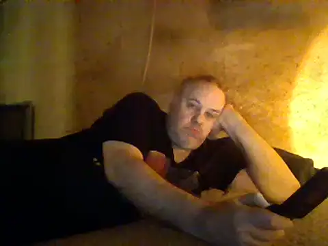 Snapshot of Nightshade7712 chatting on 02-20-25, 10:48 Nightshade7712 online show from 02-20-25, 10:48