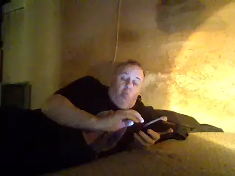 Snapshot of Nightshade7712 chatting on 02-26-25, 01:53 Nightshade7712 online show from 02-26-25, 01:53