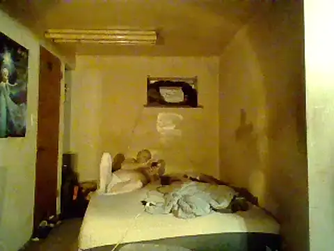 Snapshot of Nightshade7712 chatting on 03-17-25, 12:19 Nightshade7712 online show from 03-17-25, 12:19