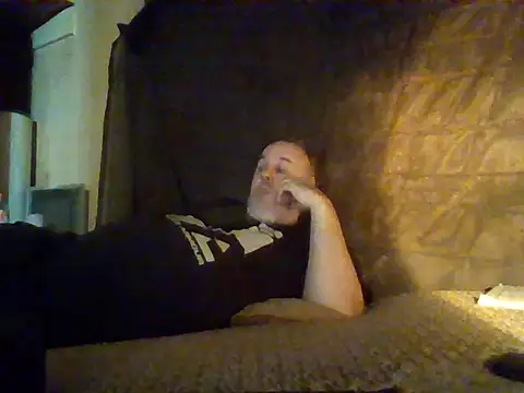 Snapshot of Nightshade7712 chatting on 09-15-25, 03:01 Nightshade7712 online show from 09-15-25, 03:01