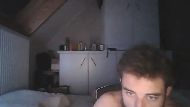 Snapshot of Vekie_007 chatting on 05-25-26, 02:28 Vekie 007 online show from 05-25-26, 02:28
