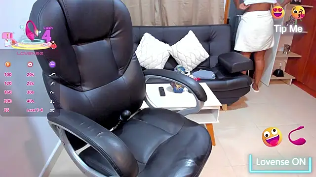 Snapshot of Alison_Lemos chatting on 05-22-26, 10:10 Alison Lemos online show from 05-22-26, 10:10