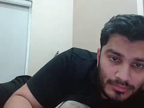 Snapshot of robintoit chatting on 02-17-26, 04:53 robintoit online show from 02-17-26, 04:53