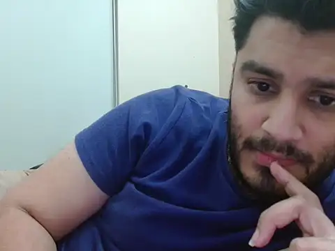 Snapshot of robintoit chatting on 02-19-26, 08:49 robintoit online show from 02-19-26, 08:49