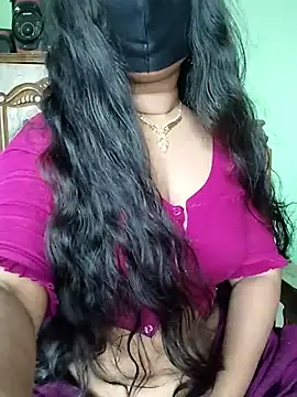 Idhika Paul online show from 03-09-25, 07:45