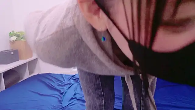 Snapshot of maataaan chatting on 10-22-25, 02:56 maataaan online show from 10-22-25, 02:56