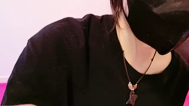 Snapshot of maataaan chatting on 12-15-25, 03:33 maataaan online show from 12-15-25, 03:33