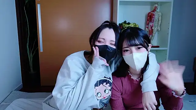 Snapshot of maataaan chatting on 12-17-25, 02:45 maataaan online show from 12-17-25, 02:45