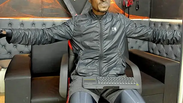 Terrance z online show from 10-29-25, 06:26