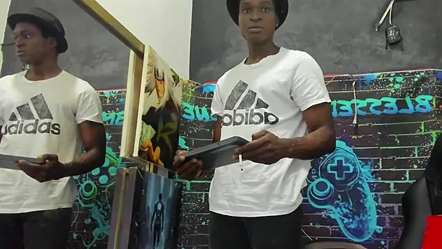 Snapshot of Terrance_z chatting on 04-08-26, 10:26 Terrance z online show from 04-08-26, 10:26