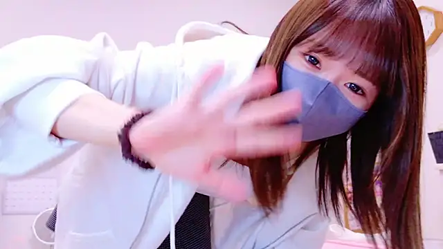 Snapshot of Yui-Ch chatting on 12-03-24, 12:38 Yui-Ch online show from 12-03-24, 12:38