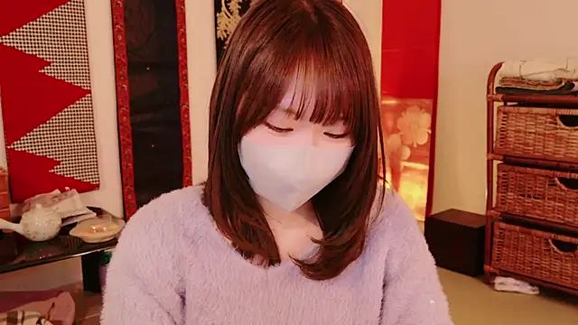 Snapshot of Yui-Ch chatting on 01-08-25, 01:20 Yui-Ch online show from 01-08-25, 01:20