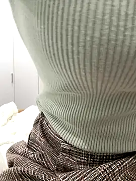 Snapshot of Yui-Ch chatting on 09-17-25, 10:06 Yui-Ch online show from 09-17-25, 10:06