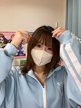 Snapshot of Yui-Ch chatting on 10-15-25, 02:06 Yui-Ch online show from 10-15-25, 02:06