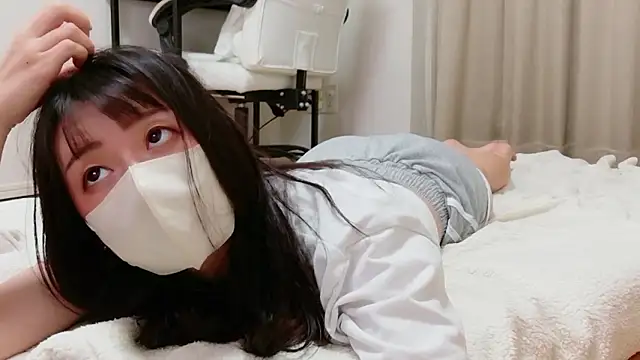 Snapshot of ayu_yu_xo chatting on 06-18-26, 10:52 ayu yu xo online show from 06-18-26, 10:52