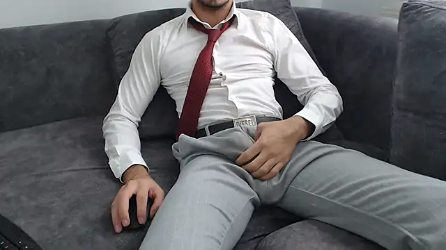 Naughtb0y online show from 11-28-25, 09:34