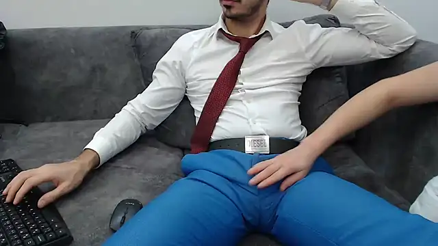 Naughtb0y online show from 12-16-25, 07:19