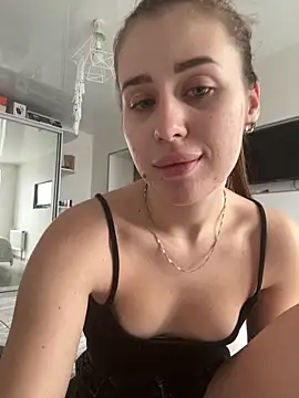 Snapshot of Milkissss chatting on 03-07-26, 11:29 Milkissss online show from 03-07-26, 11:29