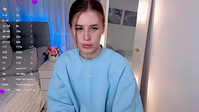 Snapshot of Milkissss chatting on 03-25-26, 06:19 Milkissss online show from 03-25-26, 06:19