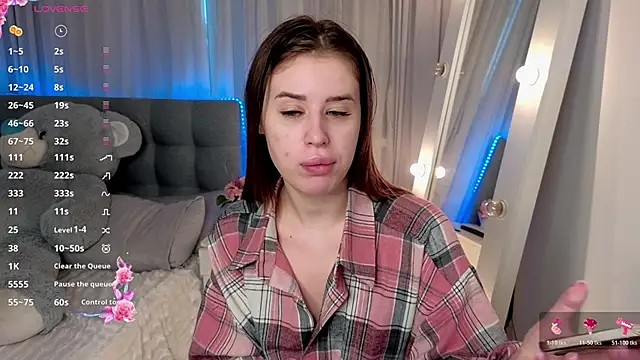 Snapshot of Milkissss chatting on 03-27-26, 05:35 Milkissss online show from 03-27-26, 05:35