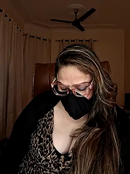 Snapshot of SEXY-Sardarni chatting on 01-30-25, 03:08 SEXY-Sardarni online show from 01-30-25, 03:08