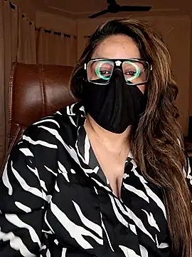 Snapshot of SEXY-Sardarni chatting on 03-08-25, 03:45 SEXY-Sardarni online show from 03-08-25, 03:45