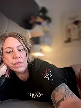 blondebitch2 online show from 11-16-25, 11:16