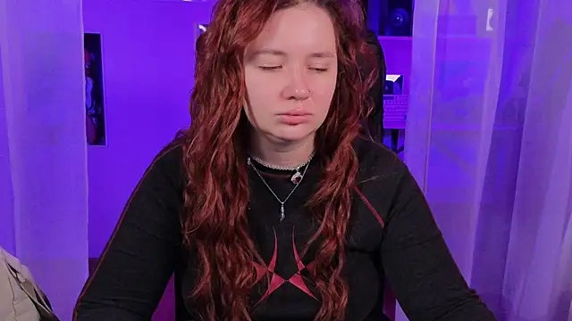 carolina elf online show from 10-22-25, 05:19